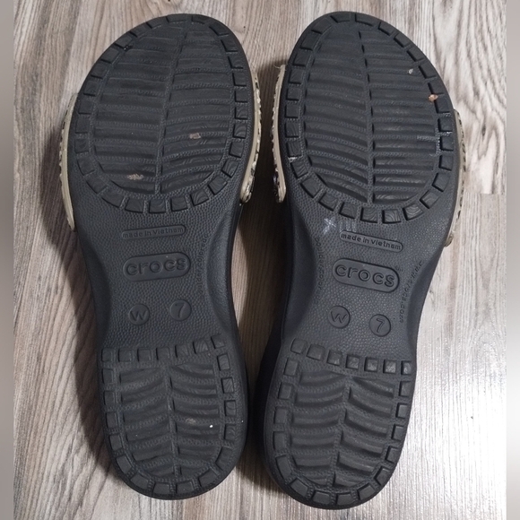 Crocs Sarah Leopard Slide Sandal Women's Size 7 - Picture 4 of 5